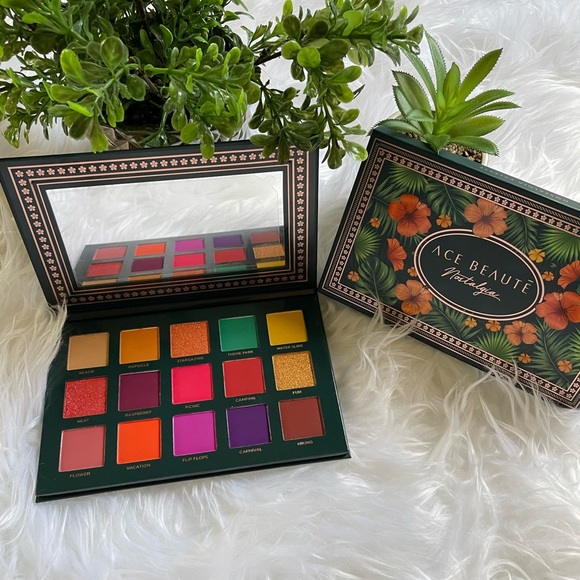 ACE BEAUTE - Nostalgia ( EYESHADOW) - Picture 3 of 6